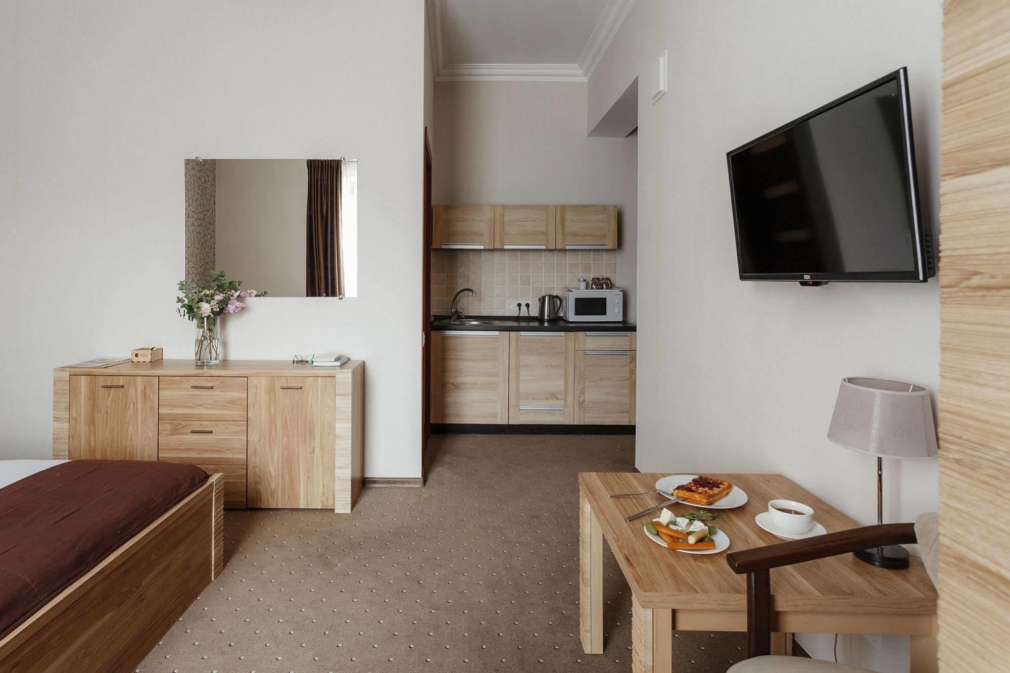 Noname Hotel Odessa Bagian luar foto