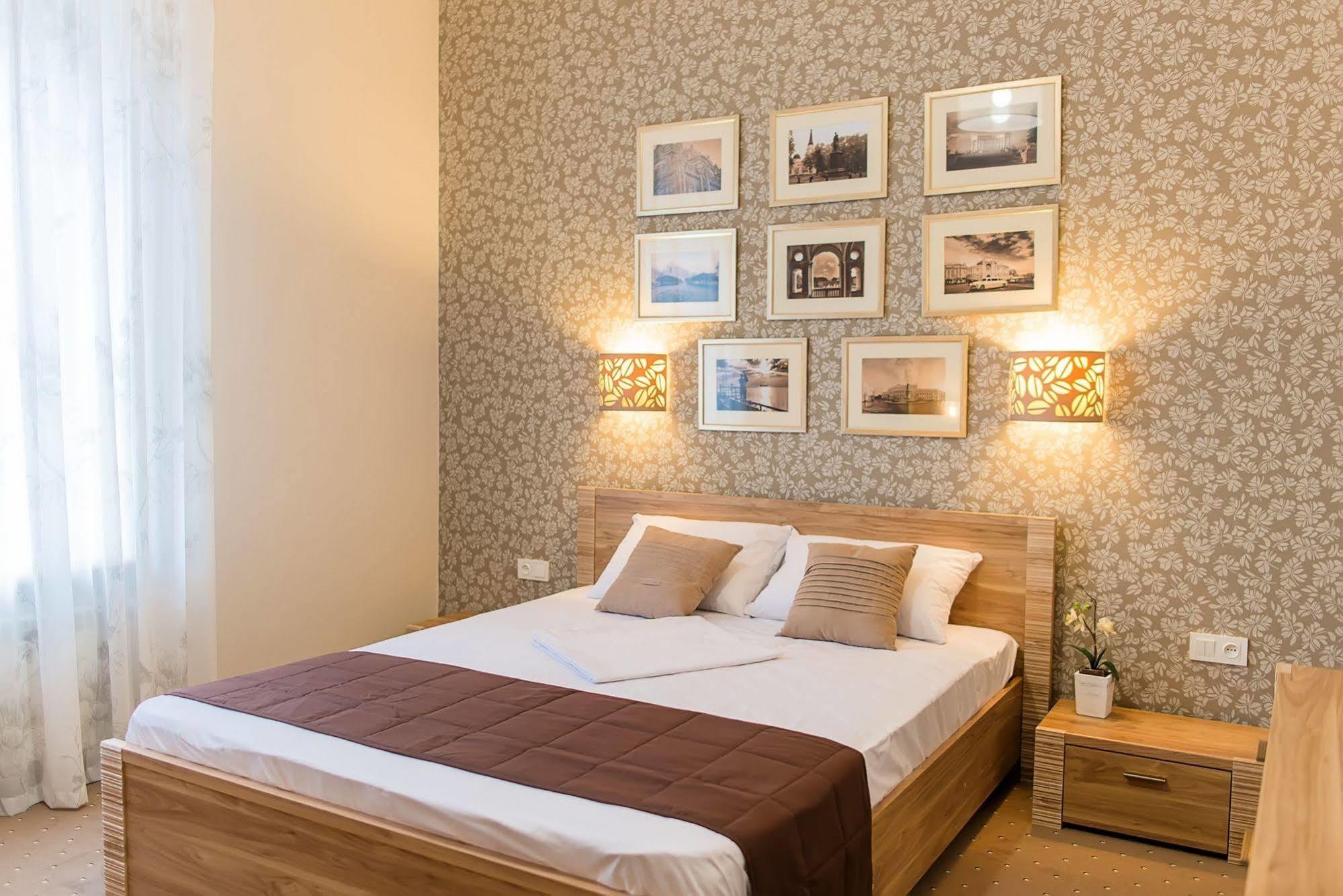 Noname Hotel Odessa Bagian luar foto