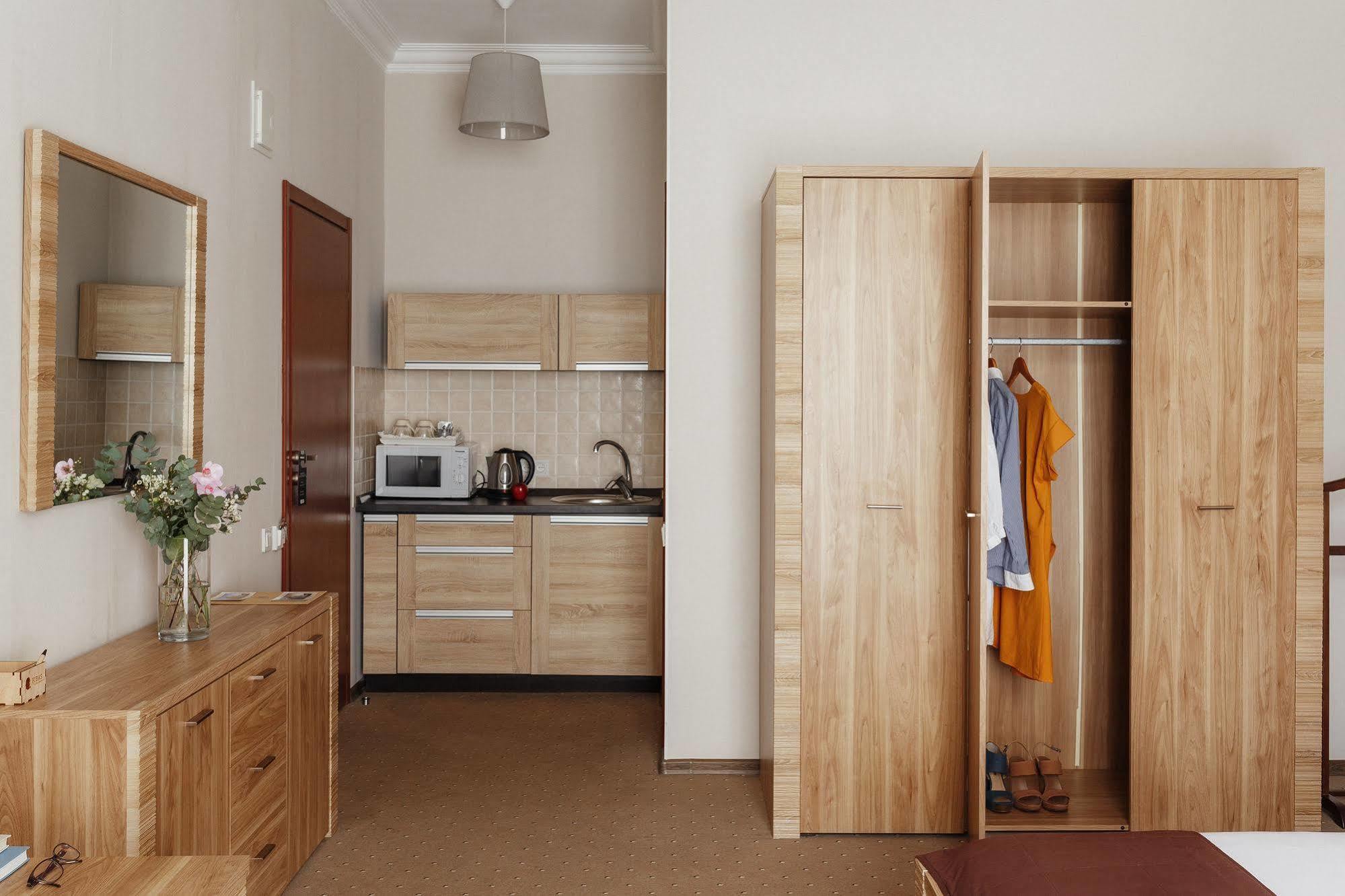 Noname Hotel Odessa Bagian luar foto