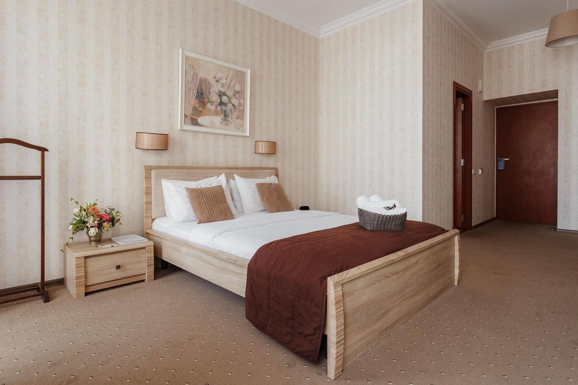Noname Hotel Odessa Bagian luar foto