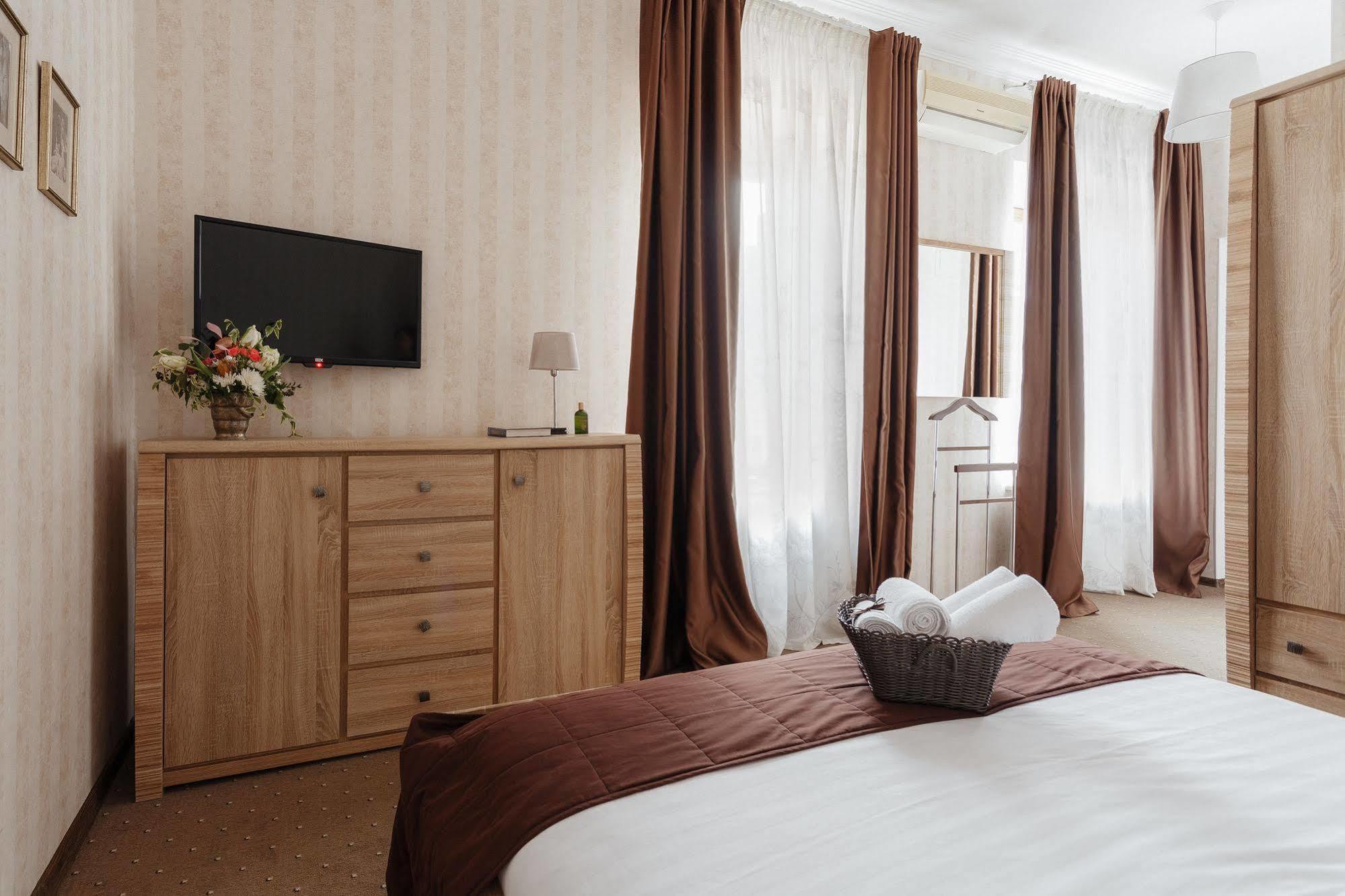 Noname Hotel Odessa Bagian luar foto